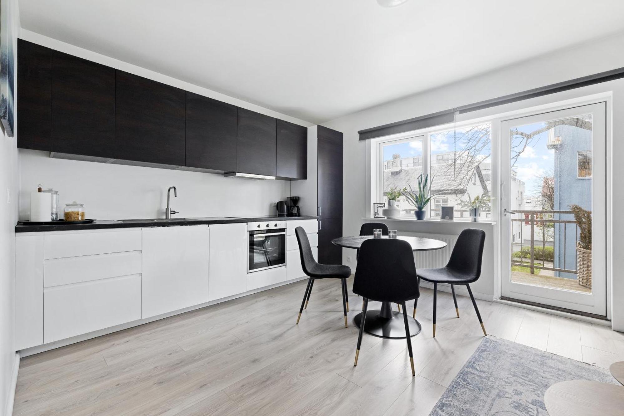 Cozy And Central Apartment Reykjavik Exterior photo